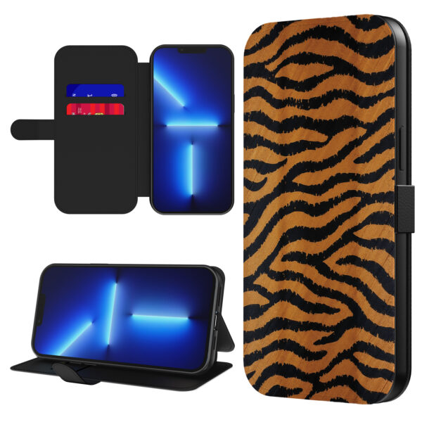 Leren bookcase hoesje iPhone 13 Pro met tijger opdruk en pasjeshouder (1)