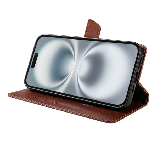 Iphone 16 Plus leren telefoonhoesje bookcase met pasjeshouder en magnetische lipje (3) donkerbruin
