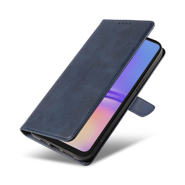 Samsung Galaxy A05 leren telefoonhoesje bookcase met pasjeshouder en magnetisch lipje (4) Blauw