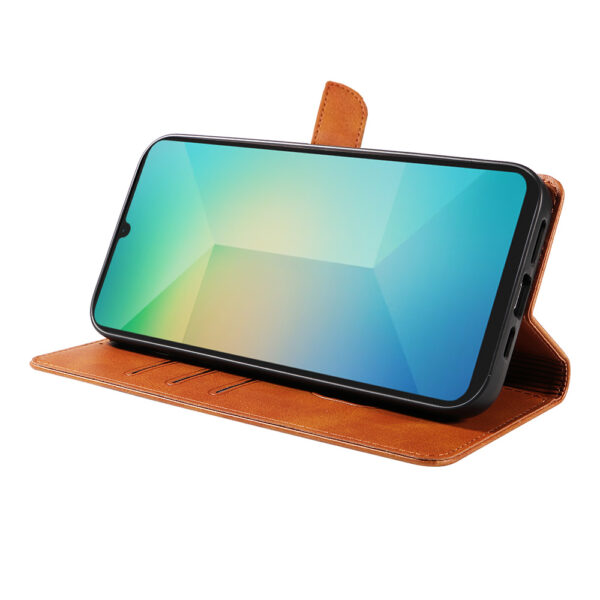 Samsung Galaxy A06 leren telefoonhoesje bookcase met pasjeshouder en magnetisch lipje (3) bruin
