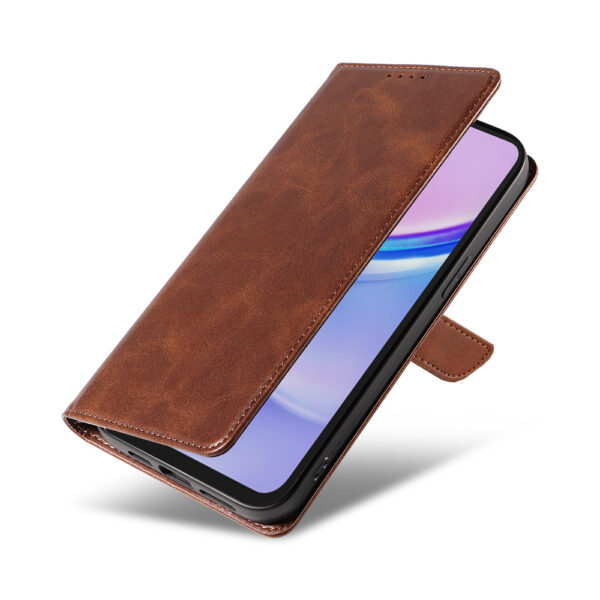 Samsung Galaxy A15 leren telefoonhoesje bookcase met pasjeshouder en magnetische lipje (4) donkerbruin