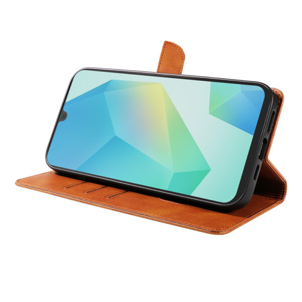 Samsung Galaxy A16 leren telefoonhoesje bookcase met pasjeshouder en magnetisch lipje (3) bruin