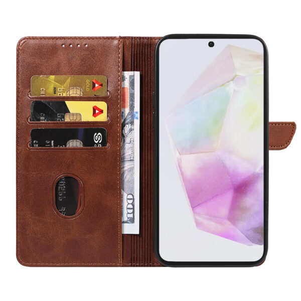 Samsung Galaxy A35 leren telefoonhoesje bookcase met pasjeshouder en magnetische lipje (2) donkerbruin