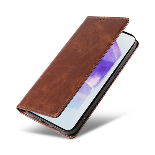 Samsung Galaxy A55 leren telefoonhoesje bookcase met pasjeshouder en magnetische sluiting (4) donkerbruin