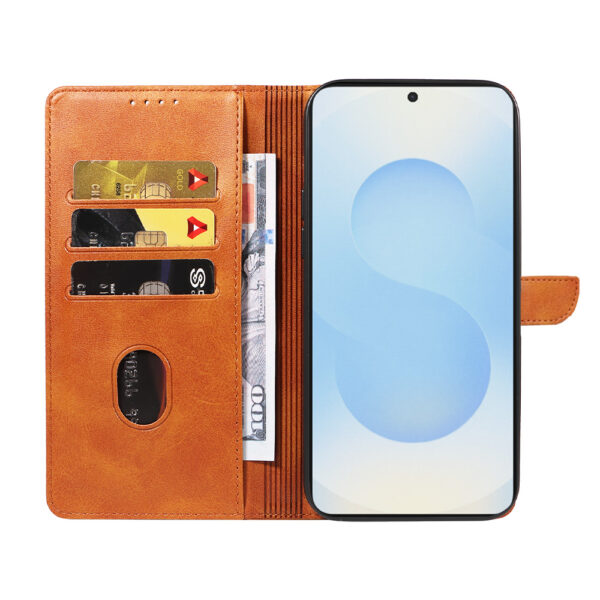 Samsung Galaxy S25 leren telefoonhoesje bookcase met pasjeshouder en magnetisch lipje (2) bruin