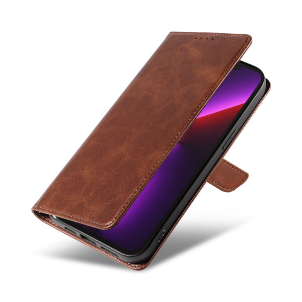 Iphone 13 Pro Max leren telefoonhoesje bookcase met pasjeshouder en magnetische lipje (4) donkerbruin