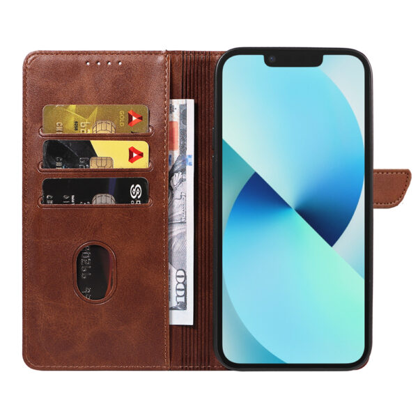 Iphone 13 leren telefoonhoesje bookcase met pasjeshouder en magnetische lipje (2) donkerbruin