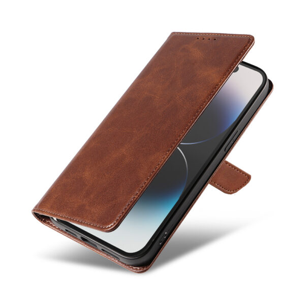 Iphone 14 Pro Max leren telefoonhoesje bookcase met pasjeshouder en magnetische lipje (4) donkerbruin