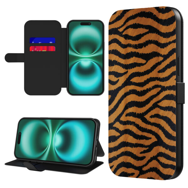 Leren bookcase hoesje iPhone 16 Plus met tijger opdruk en pasjeshouder (1)