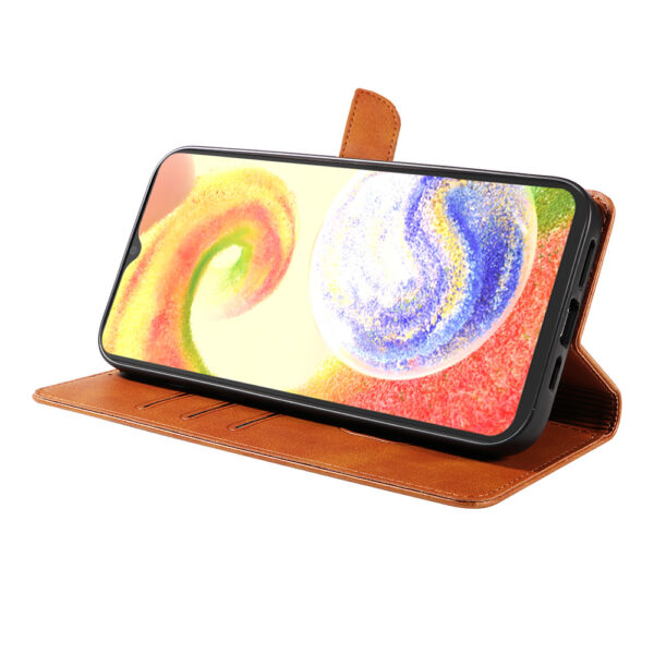 Samsung Galaxy A04 leren telefoonhoesje bookcase met pasjeshouder en magnetisch lipje (3) bruin