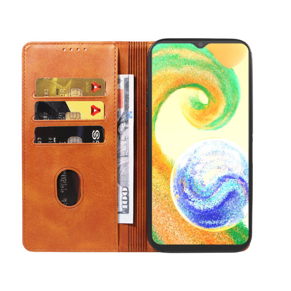 Samsung Galaxy A04s leren telefoonhoesje bookcase met pasjeshouder en magnetische sluiting (2) bruin