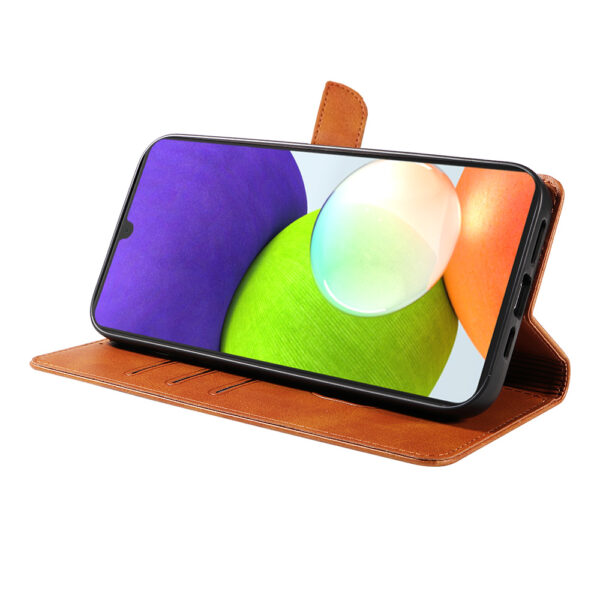 Samsung Galaxy A22 leren telefoonhoesje bookcase met pasjeshouder en magnetisch lipje (3) bruin
