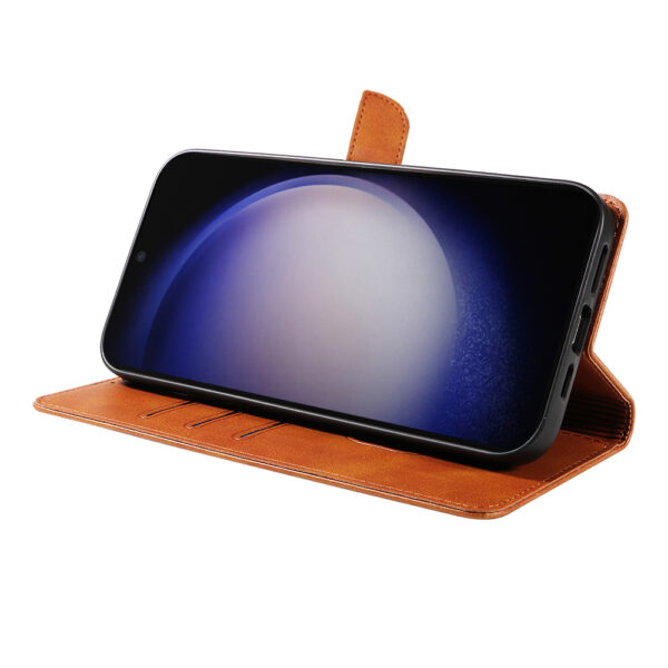 Samsung Galaxy S23 leren telefoonhoesje bookcase met pasjeshouder en magnetisch lipje (3) bruin