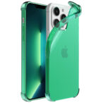 iPhone 13 Pro siliconen telefoonhoesje met stootrand transparant groen (1)