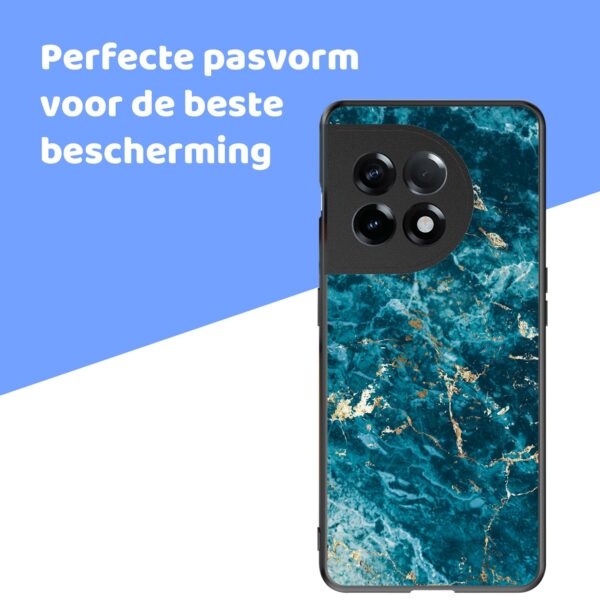 blauw marmer opdruk_OnePlus 11R Telefoonhoesje (4)