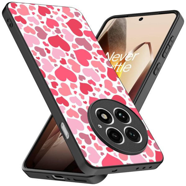 roze en rode hartjes opdruk_OnePlus 13 Telefoonhoesje (2)
